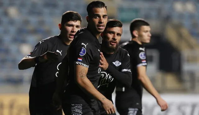 Cristian Báez marcó de penal ante Palestino. Foto: EFE
