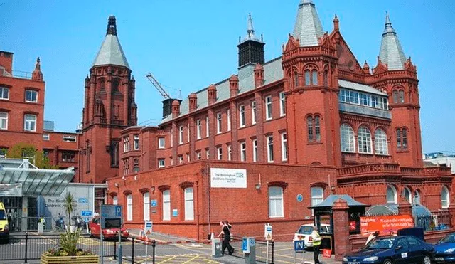 Hospital infantil de Birmingham en Inglaterra donde el pequeño Ellis fue operado en dos oportunidades para retirarle los cinco imanes alojados en su interior. Foto: Clarín