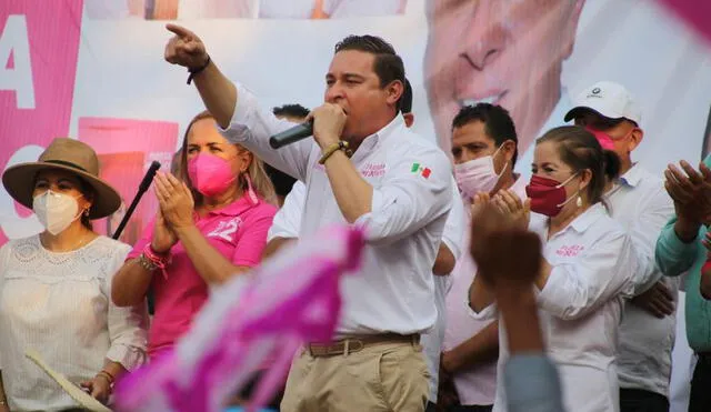 El atentado tuvo lugar por la mañana, cuando el aspirante se dirigía en automóvil a su primer evento del día en la ciudad costera. Foto: captura de Twitter