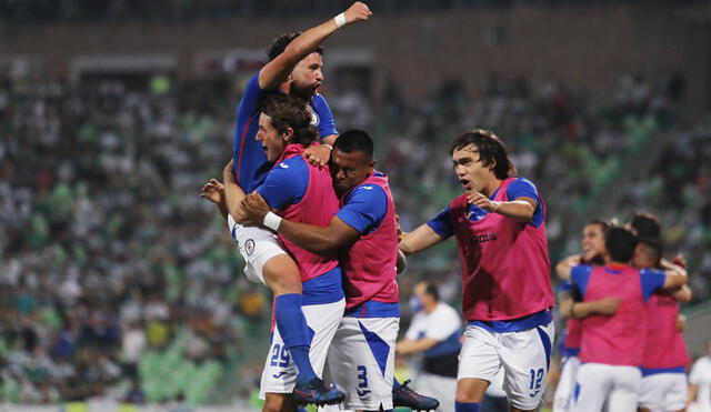 Cruz Azul se quedó con la primera final del fútbol mexicano ante Santos. Foto: Twitter