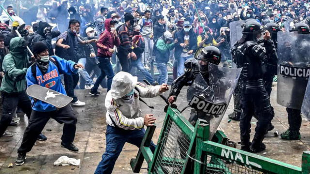 Las protestas continúan en diversas ciudades de Colombia en contra del presidente Iván Duque. Foto: AFP