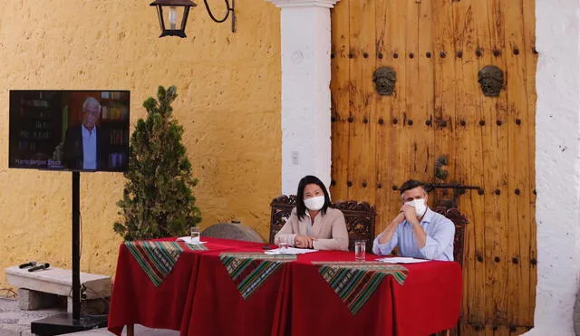Vargas Llosa, Fujimori y Leopoldo López durante el Juramento por la Democracia en Arequipa. Foto: Oswald Charca/La República