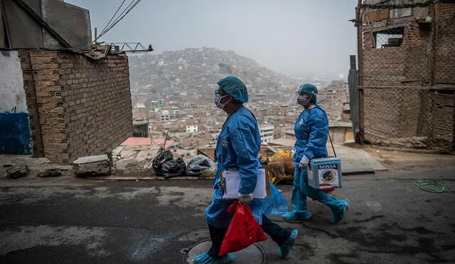 El Ministerio de Salud mantenía una cantidad de víctimas fatales de 67.807, lo cual ubicaba a Perú en el sitio 15 de países con más fallecimientos por COVID-19. Foto: AFP