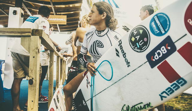 Sofía Mulanovich no pudo avanzar de ronda y no depende de sí misma para clasificar a Tokio 2020. Foto: web oficial de International Surfing Association (ISA)