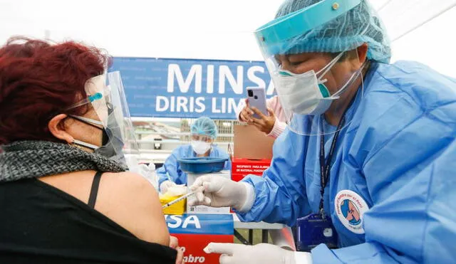 Vacunación de personas de 63 y 64 años en Lima y Callao culminará el jueves 10 de junio. Foto: Ministerio de Salud
