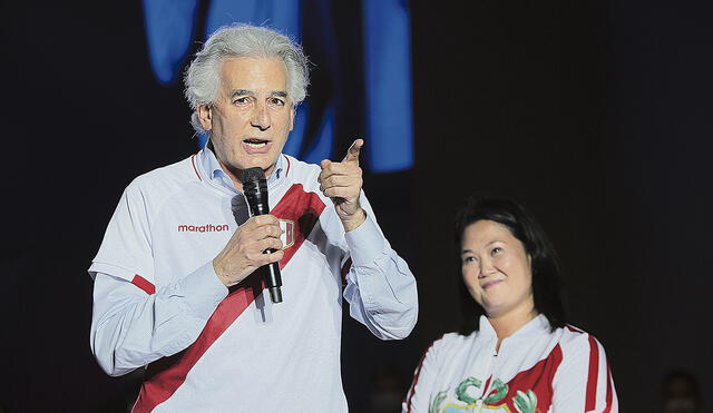 Puntal. Álvaro Vargas Llosa dijo confiar plenamente en Keiko. Foto: John Reyes/La República