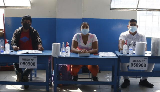 60 centros de votación fueron reasignados, por lo que la ONPE recomienda revisar información en segunda vuelta. Foto: M Cotrina/La República
