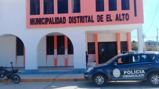 Agentes de la Policía investigan robo en Municipalidad Distrital de El Alto. Foto: difusión