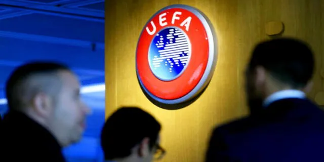 La UEFA había abierto un proceso disciplinario a los tres equipos. Foto: AFP