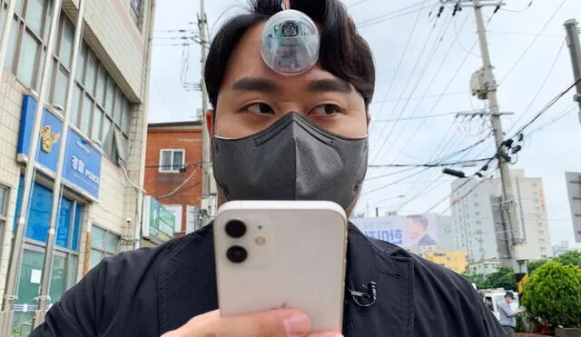 El inventor surcoreano probó su ojo robot por las calles de Seúl. Foto: Computer Hoy