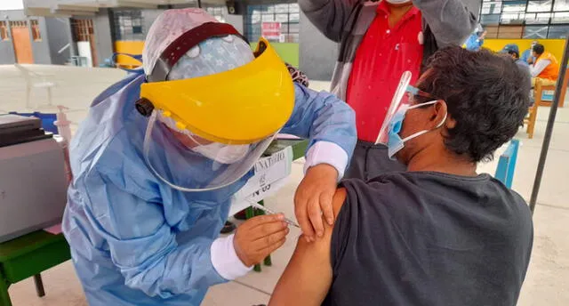 En Tacna continúa esta semana la jornada de vacunación. Foto: Diresa
