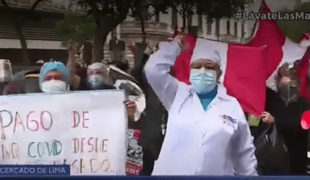 "Nuestra protesta es que desde el año pasado no nos pagan los bonos COVID-19", comentó Víctor Ruíz, vocero de los trabajadores de la salud. Foto: captura de Canal N