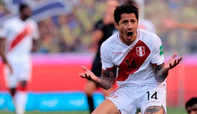 Lapadula asistió por partida doble en el triunfo de Perú. Foto: EFE