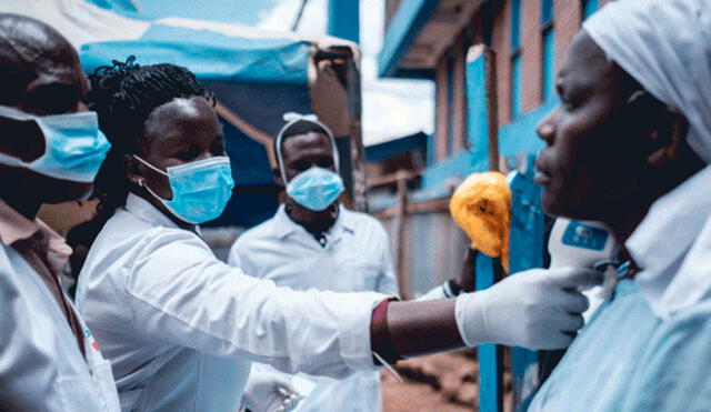 África CDC y la OMS aplaudieron el acuerdo alcanzado por Estados Unidos para comprar 500 millones de vacunas de Pfizer/BioNTech. Foto: AFP