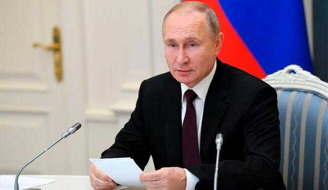 Vladimir Putin afirma que la vacuna rusa ya se aplica en 66 países del mundo. Foto: EFE