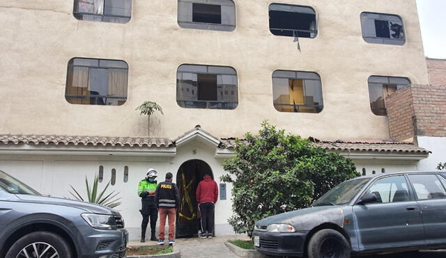Seguridad del Estado ingresó a la habitación de la víctima para investigar cómo se produjo el incendio. Foto: María Pía Ponce/URPI-LR