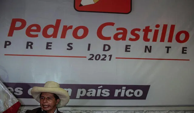 Pedro Castillo ya se perfiló como el presidente electo de Perú, puntualizó France 24. Foto: AFP