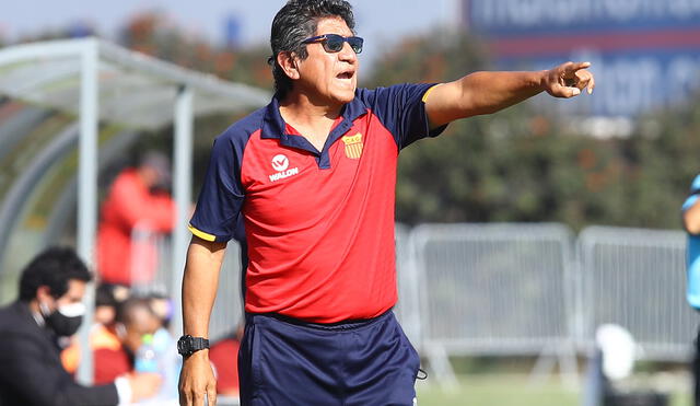 Javier Arce, el técnico peruano que marca diferencia en Atlético Grau. Foto: FPF