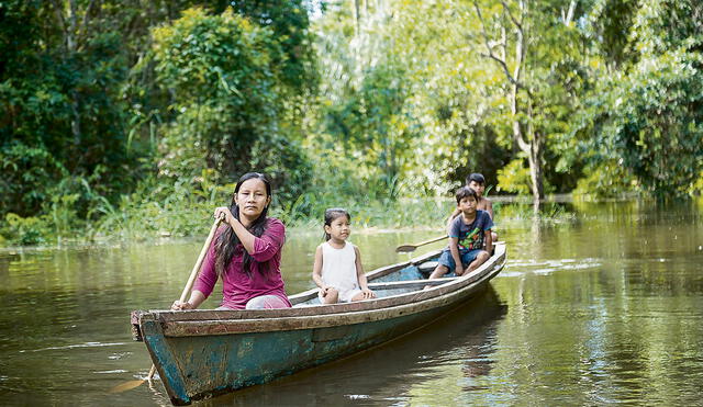 Valiente. Liz Chicaje tiene 5 hijos a quienes enseña a amar la selva. Su lucha permitió la creación del Parque Nacional de Yaguas, un paraíso verde. Foto: difusión