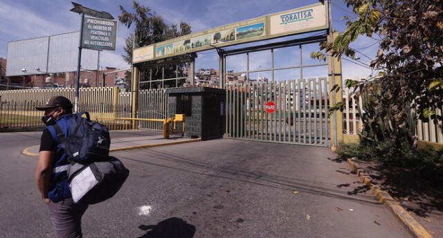 Terminal terrestre de Arequipa luce cerrado por cerco epidemiológico. Foto: Oswald Charca / La República