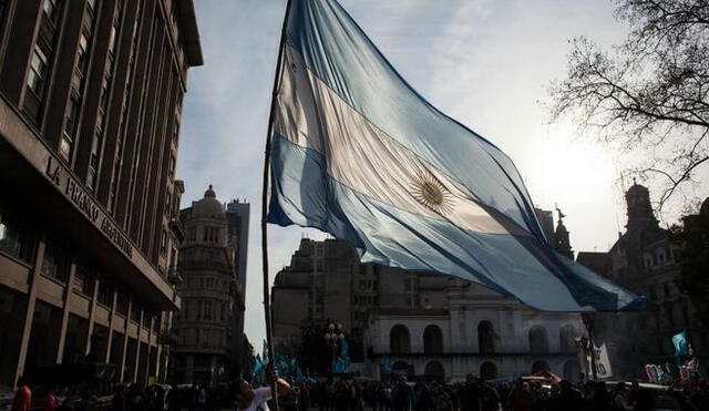 Argentina seguirá negociando con el Fondo Monetario Internacional (FMI) la refinanciación de deudas por US$ 46.000 millones. Foto: Bloomberg