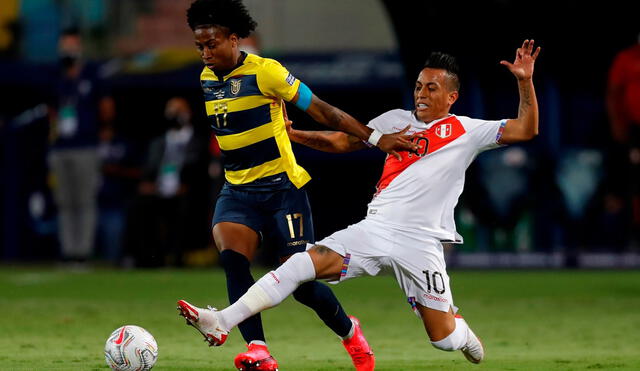 Ecuador solo le ha ganado una vez a Perú en Copa América. Foto: EFE