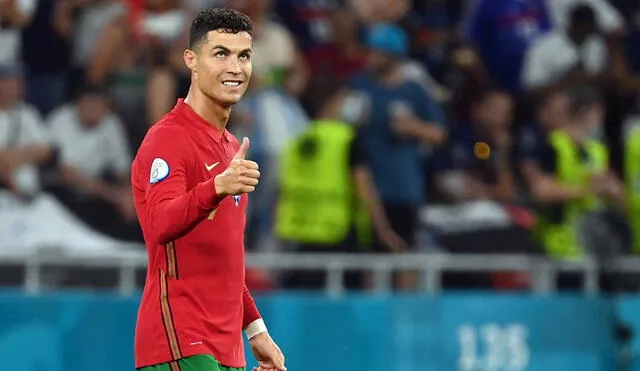 Cristiano Ronaldo fue el héroe de su selección y le dio el pase a los octavos de final de la Eurocopa 2021. Foto: EFE/Tibor Illyes