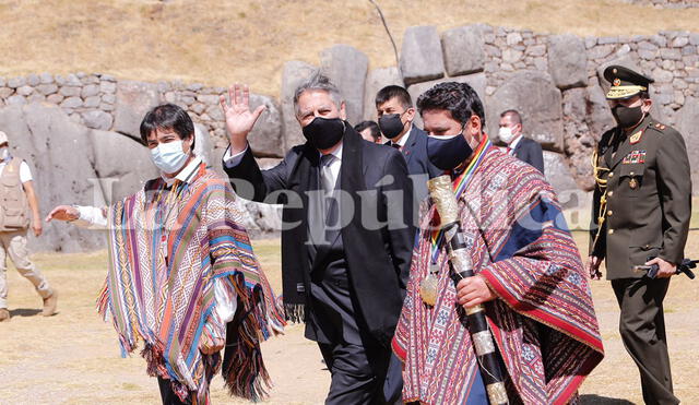 Sagasti lidera comitiva del Ejecutivo que llegó a Cusco por festividades. Foto: Oswald Charca/La República