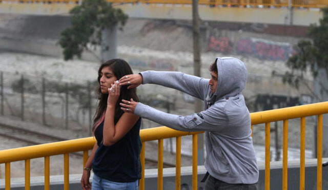 Según informe, 9 de cada 100 habitantes de áreas urbanas fueron víctimas de robo de dinero, cartera o celular. Foto: La República