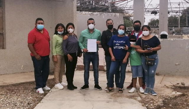 Luego de firmar el convenio, autoridades y miembros de Autismo Chiclayo visitaron el predio. Foto: GORE Lambayeque.
