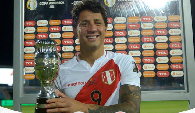 Lapadula anotó un doblete en la clasificación de Perú. Foto: Copa América