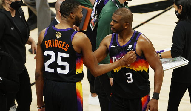 Bucks perdió ante Phoenix Suns en el segundo juego de las Finales de la NBA. Foto: AFP