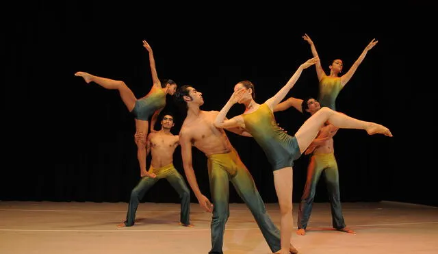 La imagen ofrece una escena de danza moderna, que también será tema de diálogo del programa de la UPC.