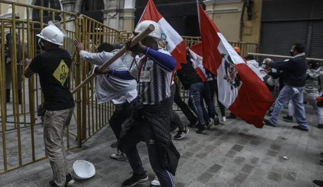 Seguidores de fujimorismo causaron alboroto en el centro de Lima. Foto: Aldair Mejía/La República