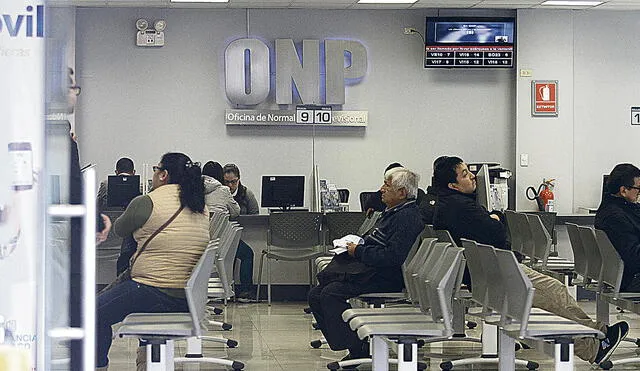 Previsional. Afiliados de la ONP esperaron casi 1 año por ley de pensiones proporcionales. Foto: La República