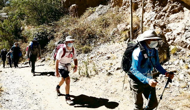 Escalinata. El jueves 15 de julio se recibió al primer grupo de viajeros que retomaron la indómita ruta hacia Machu Picchu. Foto: difusión
