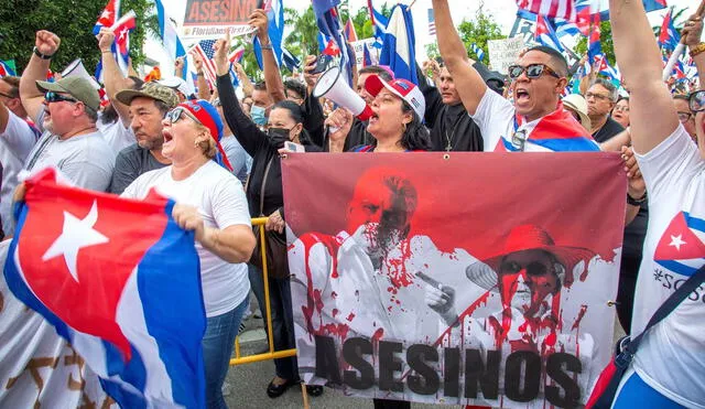 Los disidentes cubanos están pidiendo acciones más radicales contra el gobierno de la isla, como una intervención militar. Foto: EFE