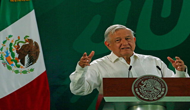 AMLO envió un "abrazo solidario" a Pedro Castillo. Foto: EFE