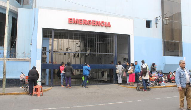 Al Hospital Belén fueron llevadas de emergencia dos personas baleadas. Foto: La República
