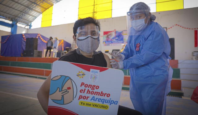 Es la primera región en el Perú que vacuna a jóvenes. Foto: GORE Arequipa