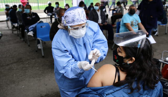 Vacunatorios estarán cerrados este lunes 26 de julio. Foto: John Reyes / La República