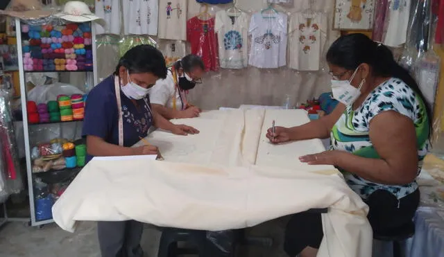 Trabajo de bordado será minucioso, por lo que mantel será entregado en el 2022. Foto: Municipalidad de Monsefú.
