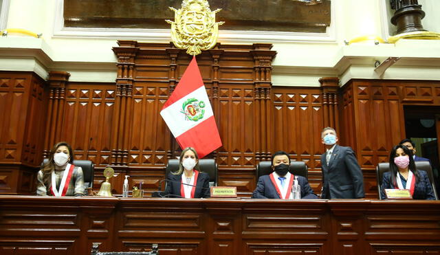 La Mesa Directiva para el periodo parlamentario 2021-2022. Foto: Congreso