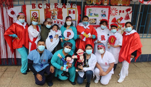 Menores celebraron con anticipación el bicentenario del Perú. Foto: EsSalud