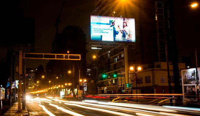 Se prohibirá la instalación de elementos de publicidad exterior con pantallas LED o electrónicas en zonas residenciales. Foto: SPDA