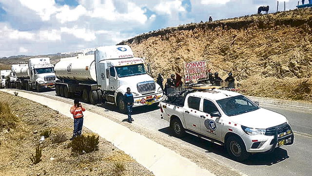 Tramo del corredor minero sur que conecta a Las Bambas permanece bloqueado desde el 20 de noviembre. Foto: Difusión