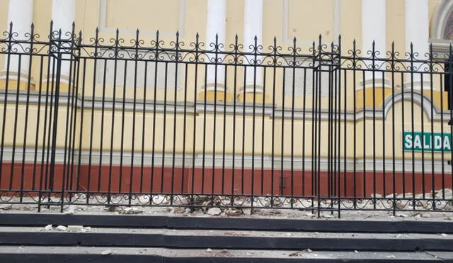 Catedral de Piura registró desprendimientos en su fachada. Foto: difusión