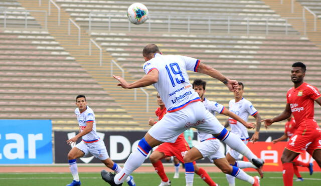Carlos Manucci igualó 1-1 con Sport Huancayo. Foto: Twitter @camanucci