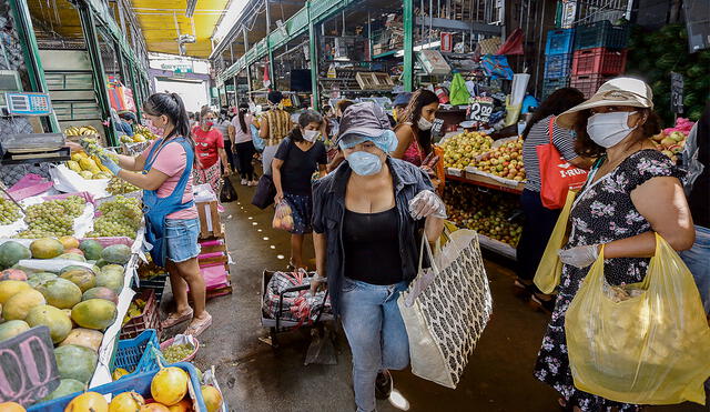 Mercado de abastos. Se estima que el precio de los alimentos tendería a normalizarse. Foto: Antonio Melgarejo / La República