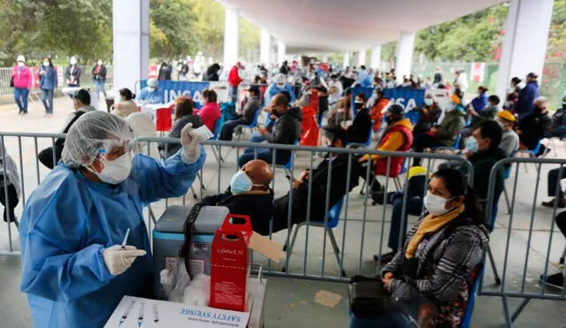 Primer Vacunatón del gobierno de Castillo se dará desde el 6 al 8 de agosto. Foto: Carlos Contreras / La República